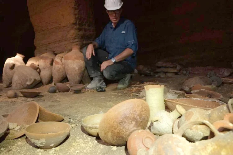 הזמן עצר מלכת. צילום: אמיל אלג'ם, רשות העתיקות