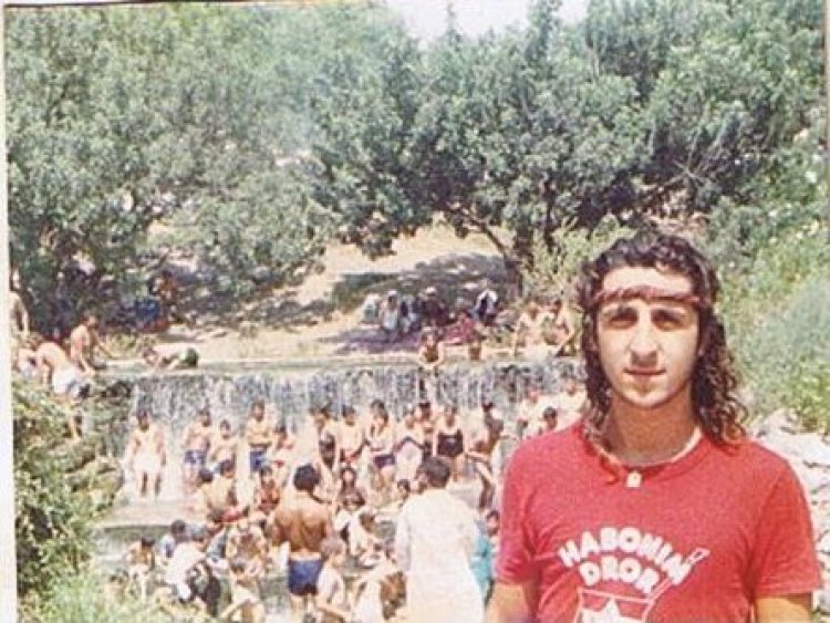 סרחיו בשנת התנדבותו בקיבוץ ניר דוד, 1986